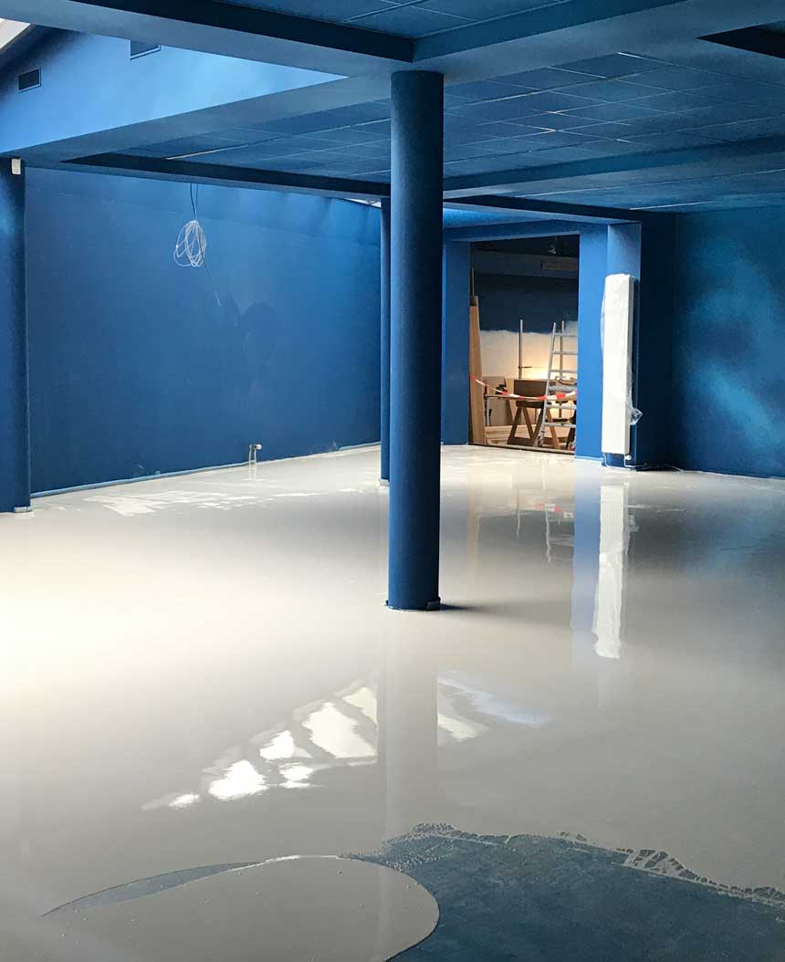 Egaline: vlak en glad